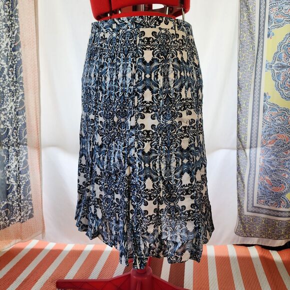 ANN TAYLOR Blue Layered A Line Knee Length Woman's Skirt Size 6 - Picture 5 of 6